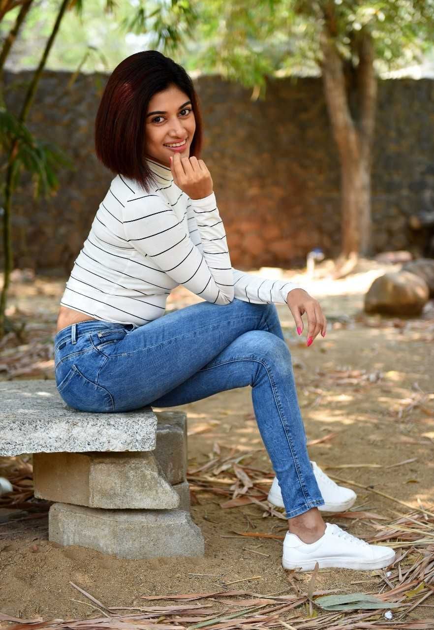 Oviya Latest Photo Stills