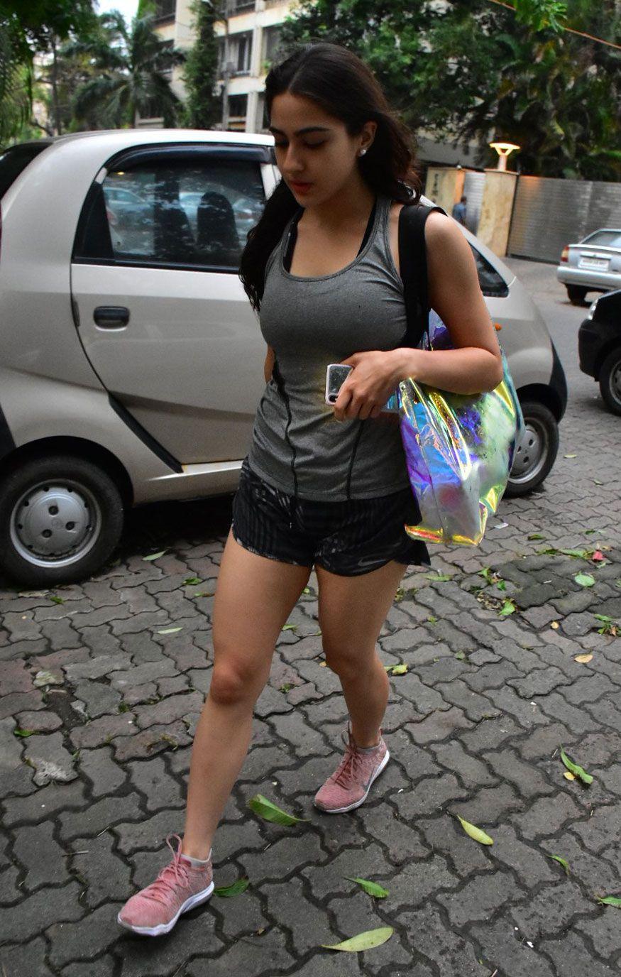 PHOTOS: Sara Ali Khan Spotted Post her Workout Session