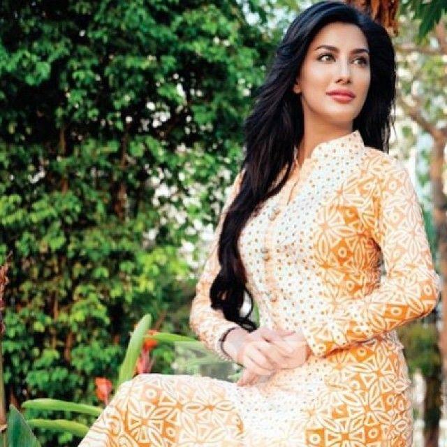 Pakistani Actress Mehwish Hayat Cute Latest Stills