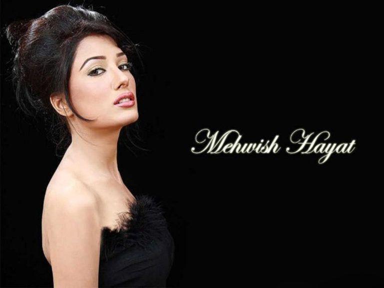 Pakistani Actress Mehwish Hayat Cute Latest Stills