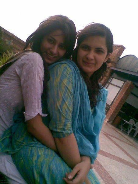 Pakistani Desi Girls hot pics