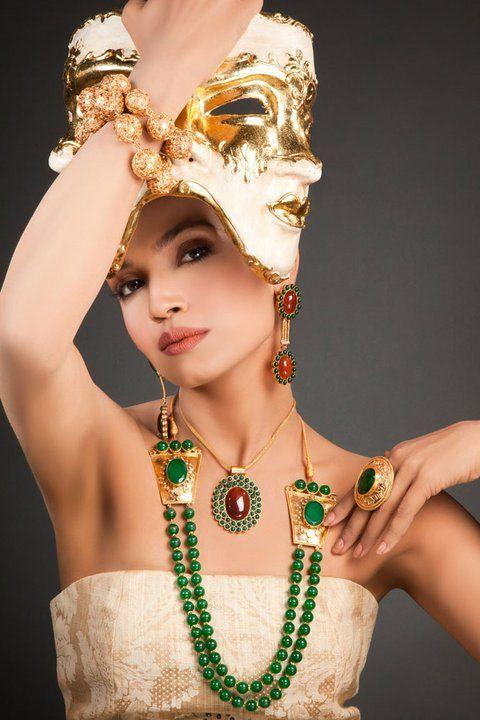 Pakistani Model Amina Sheikh Tv Actress photos