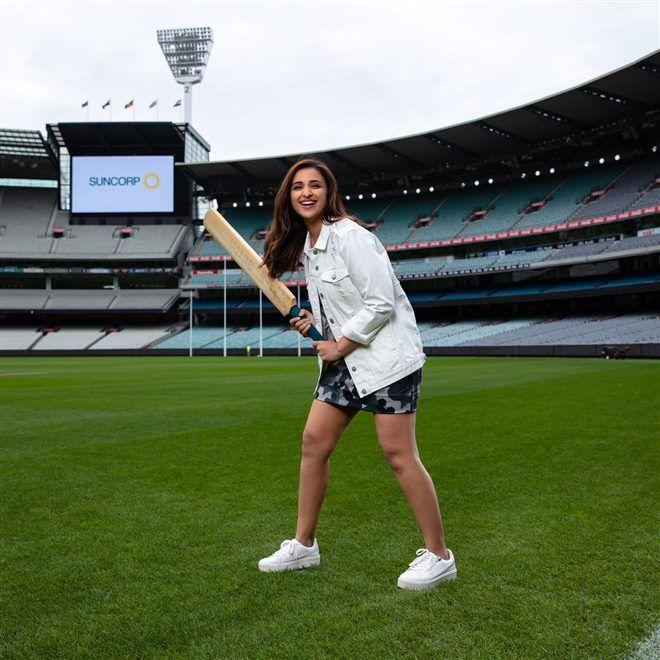 Parineeti Chopra Enjoying Her Vacation Trip To Australia