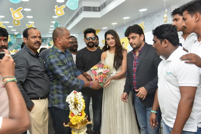 Payal Rajput Opens Celekt Mobile Photos