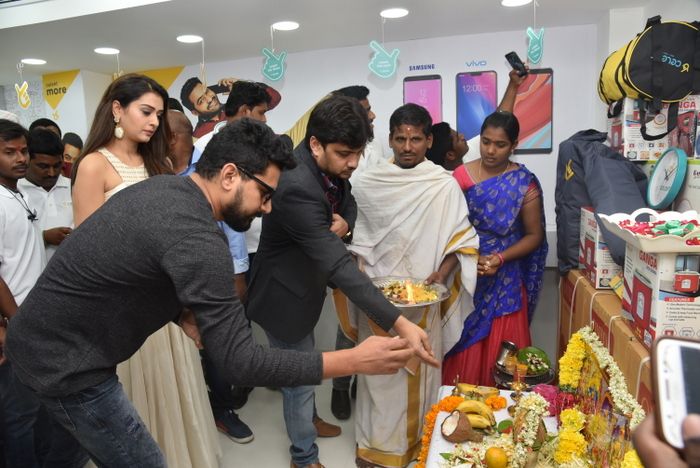 Payal Rajput Opens Celekt Mobile Photos