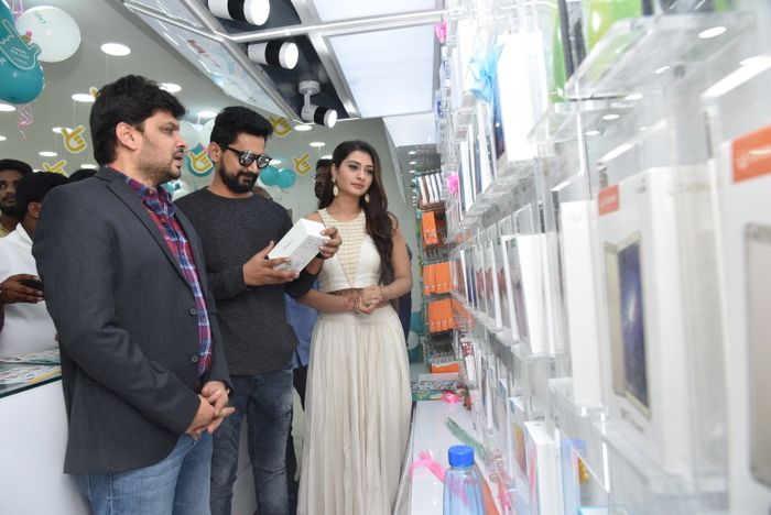 Payal Rajput Opens Celekt Mobile Photos