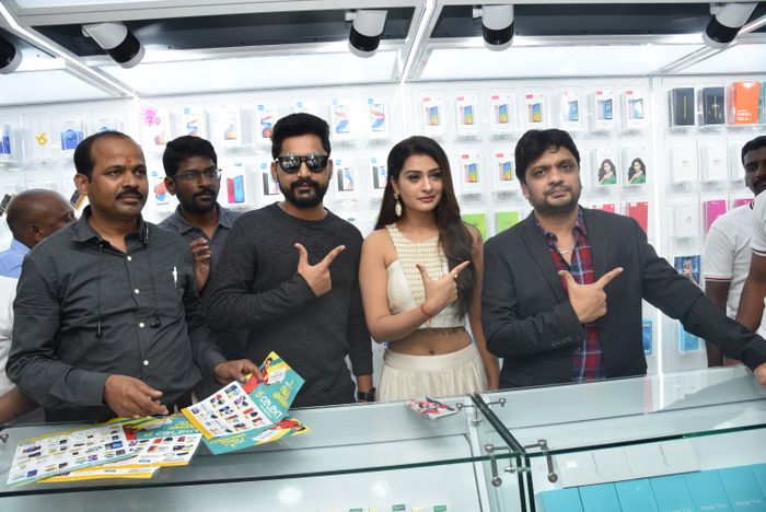 Payal Rajput Opens Celekt Mobile Photos