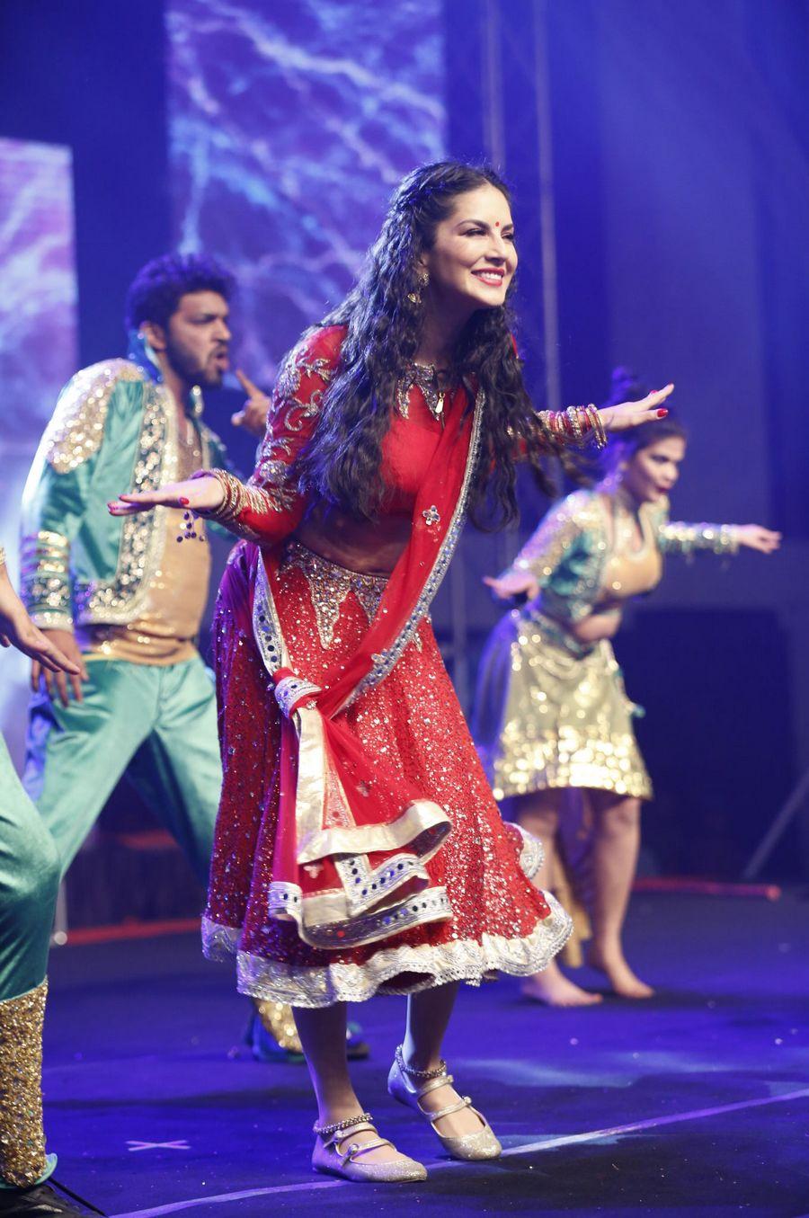Photos: Sunny Leone At Rogue Audio Launch Event