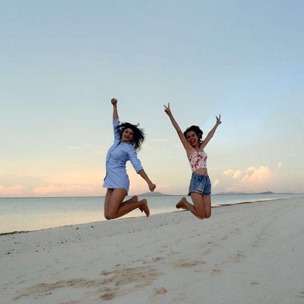 Pooja Batra Enjoys Her Philippines Vacation Photos