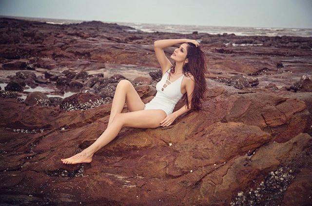 Pooja Chopra Latest Unseen Hot & Spicy Photo Stills