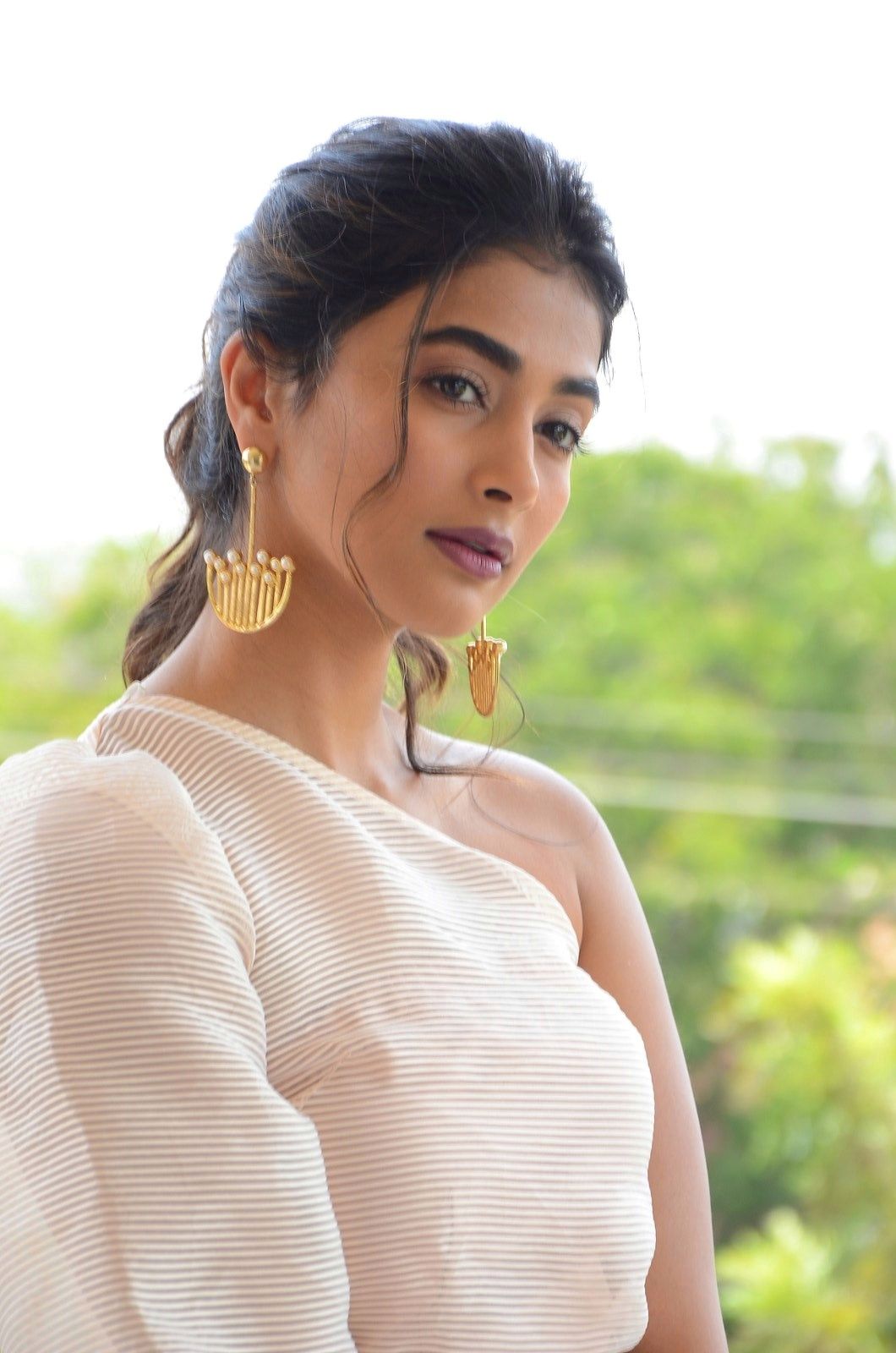 Pooja Hegde Latest New Images