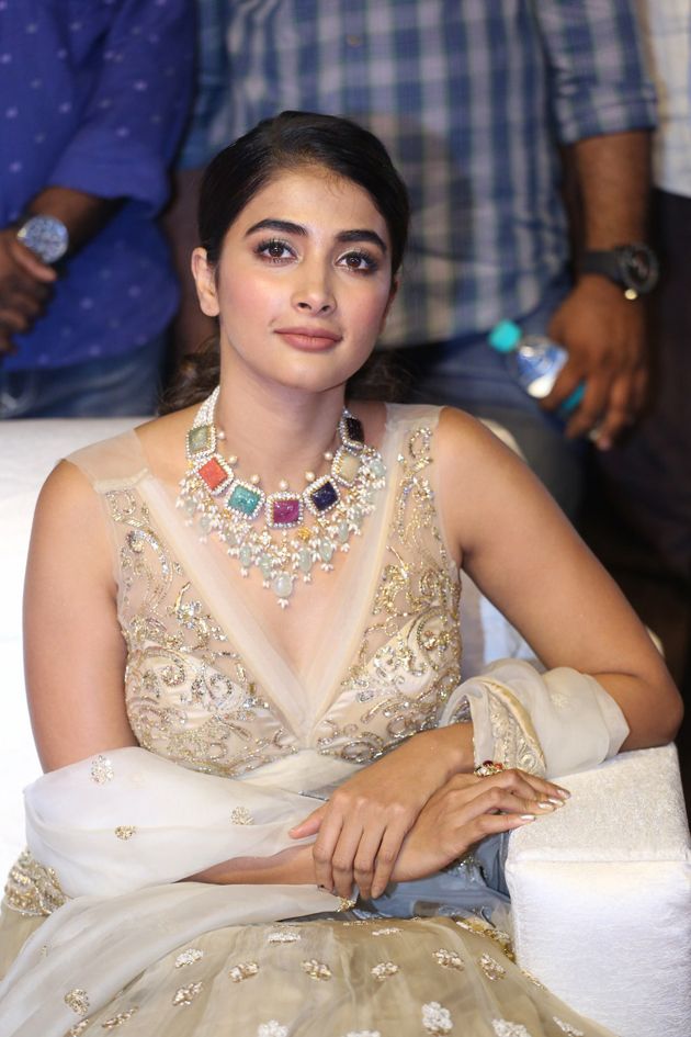 Pooja Hegde Latest New Photos