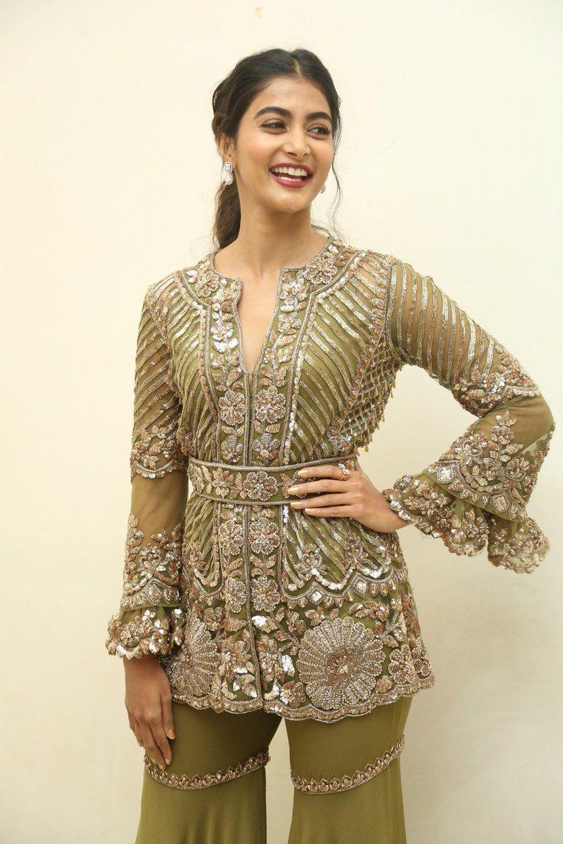 Pooja Hegde New Stills