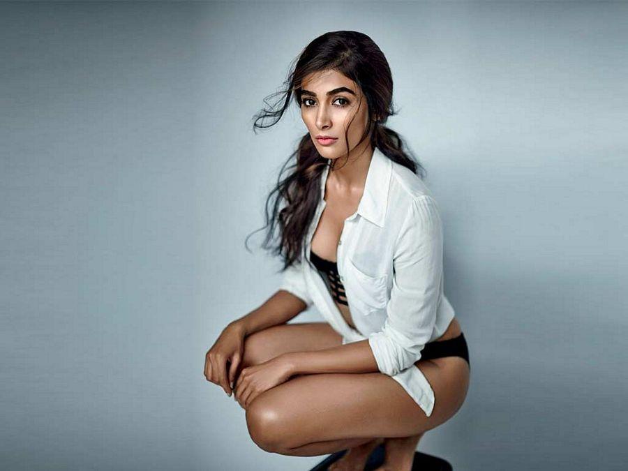 Pooja Hegde Stunning Beautiful Hot Unseen Photos Collection