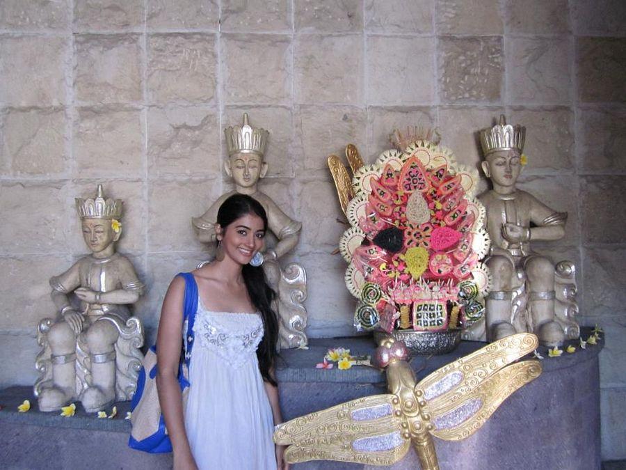 Pooja Hegde Stunning Beautiful Hot Unseen Photos Collection