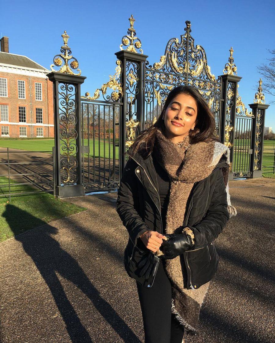 Pooja Hegde Stunning Beautiful Hot Unseen Photos Collection