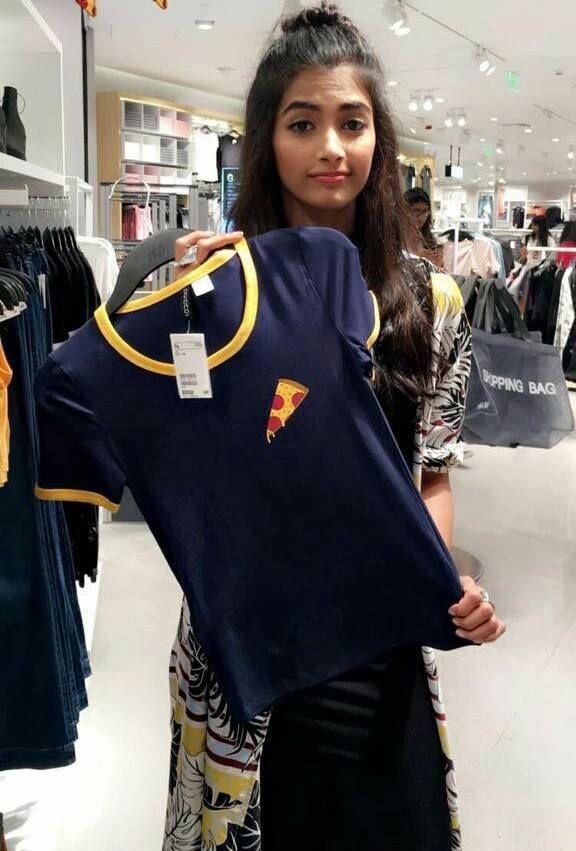 Pooja Hegde Stunning Beautiful Hot Unseen Photos Collection