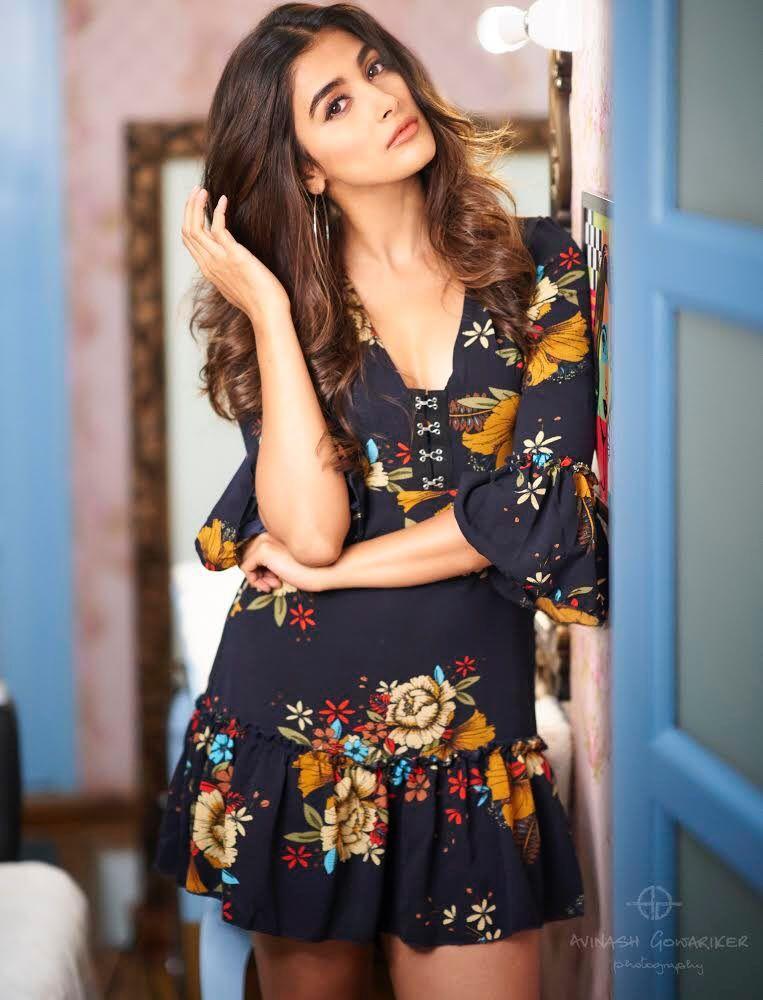 Pooja Hegde Stunning Beautiful Hot Unseen Photos Stills