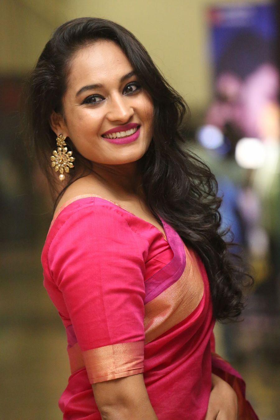 Pooja Ramachandran New Photos