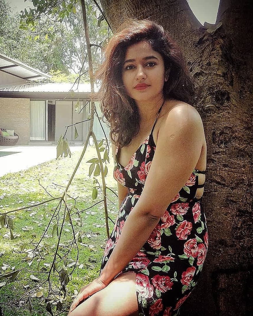 Poonam Bajwa Hot and Seducing Photos