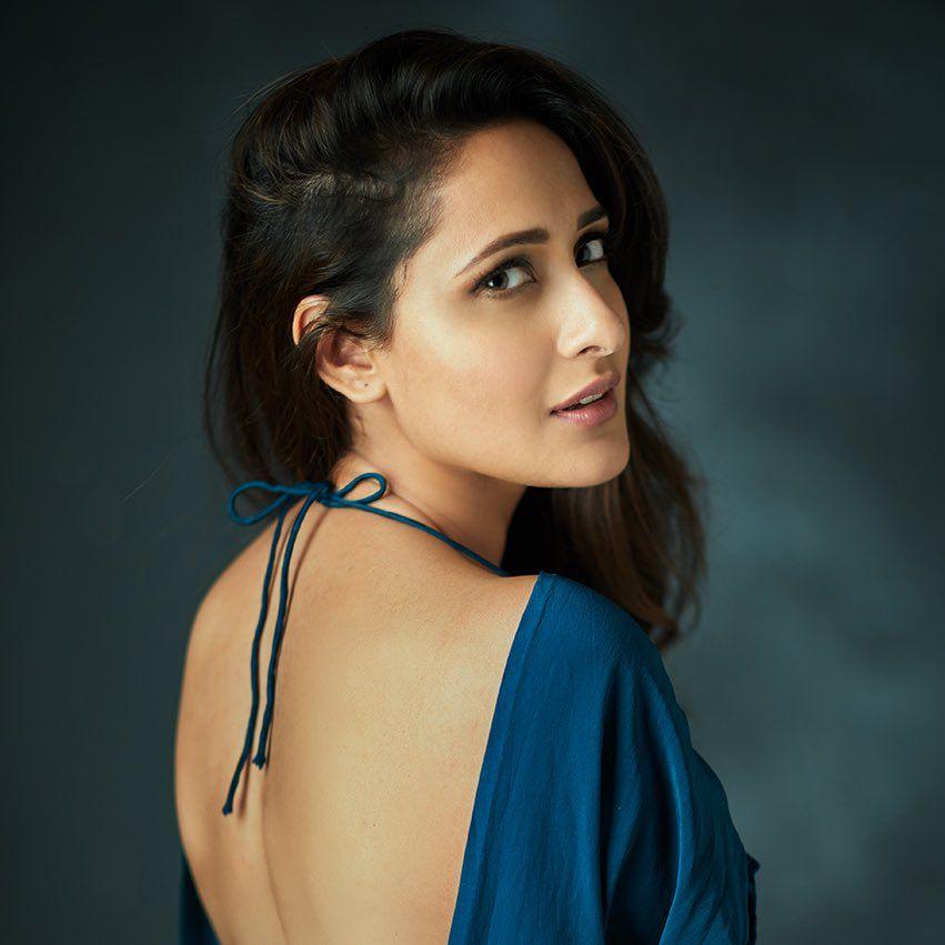 Pragya Jaiswal Latest Hot 2018 Photoshoot Stills