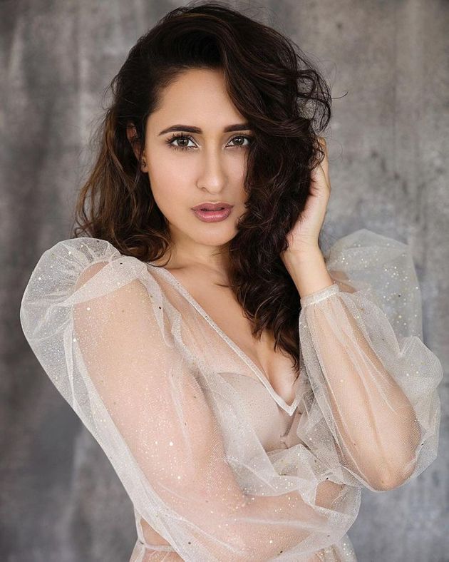 Pragya Jaiswal Latest Photos