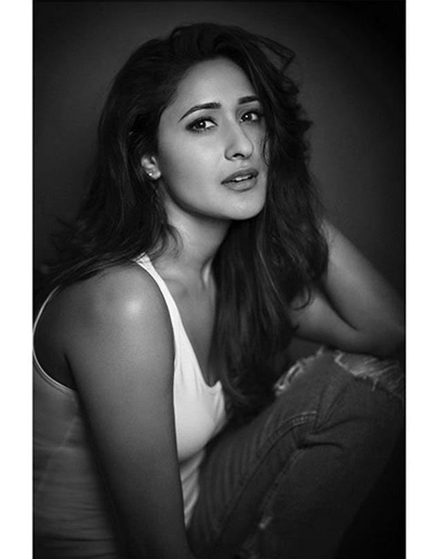 Pragya Jaiswal New Instagram Images