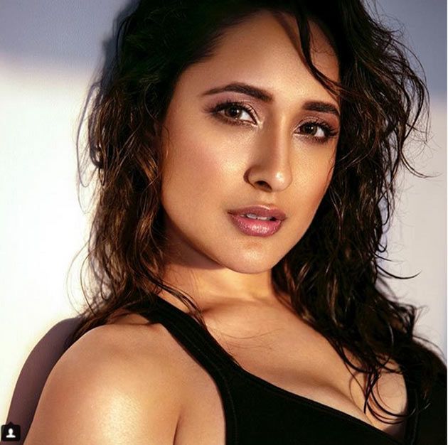 Pragya Jaiswal New Instagram Images