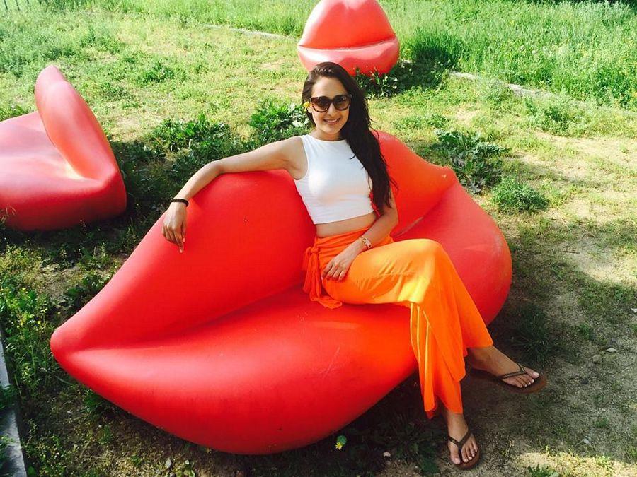 Pragya Jaiswal Sexy Photos