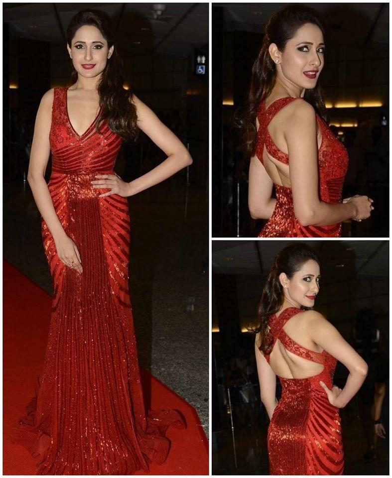 Pragya Jaiswal Sexy Photos