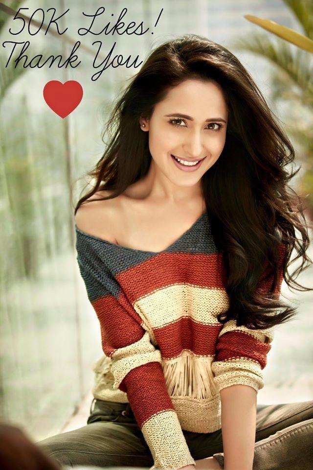 Pragya Jaiswal Sexy Photos