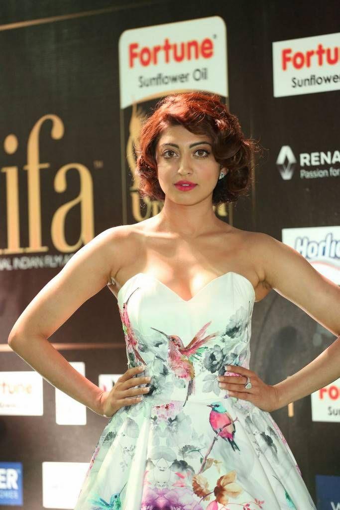 Pranitha Stills At IIFA Awards 2017