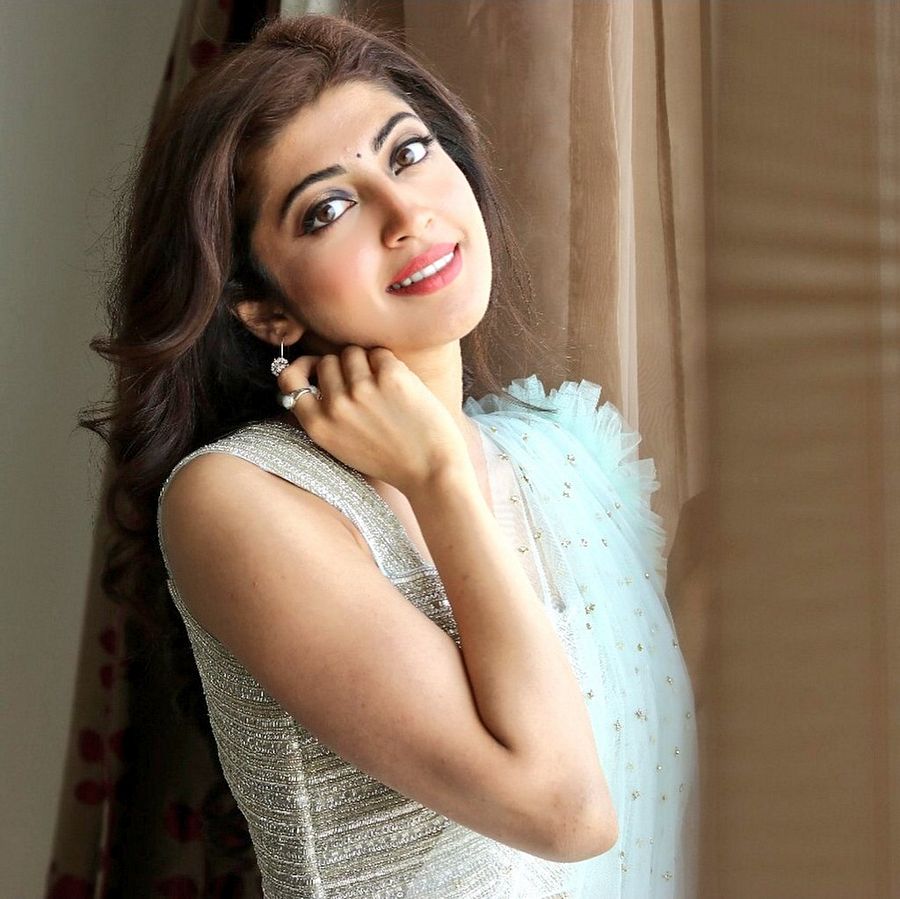 Pranitha Subhash Birthday Wishes Photos
