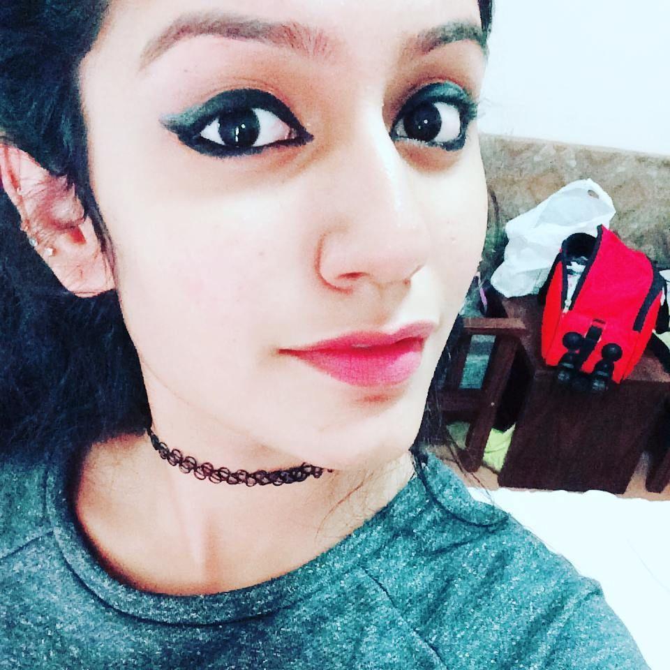 Priya Prakash Varrier UNSEEN Photos Goes Viral on Social Media