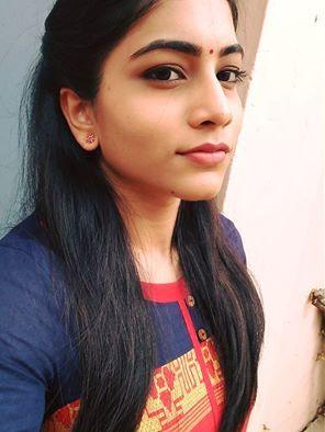 Punarnavi Bhupalam Pretty Photos