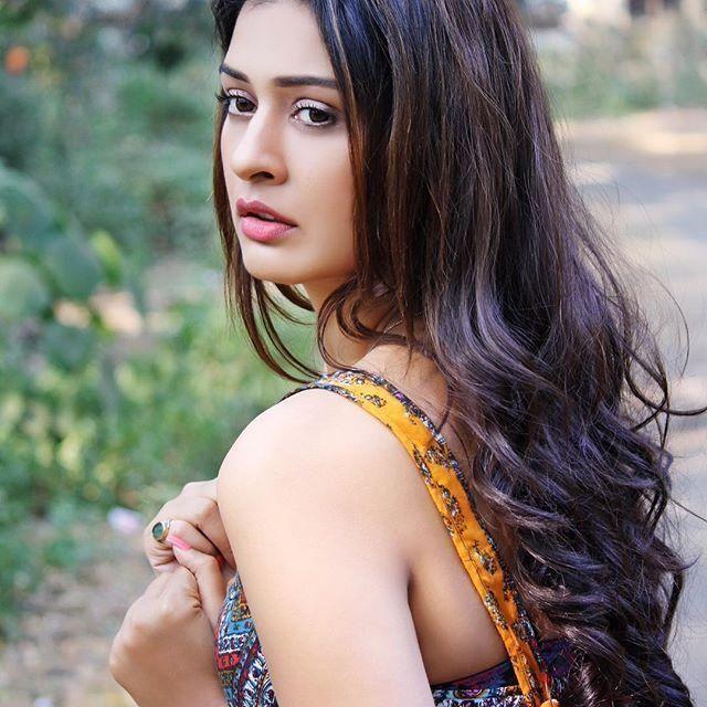 RX 100 Movie Herione Payal Rajput Unseen Hot Photo Stills