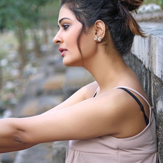 RX 100 Movie Herione Payal Rajput Unseen Hot Photo Stills