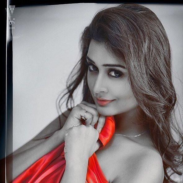 RX 100 Movie Herione Payal Rajput Unseen Hot Photo Stills