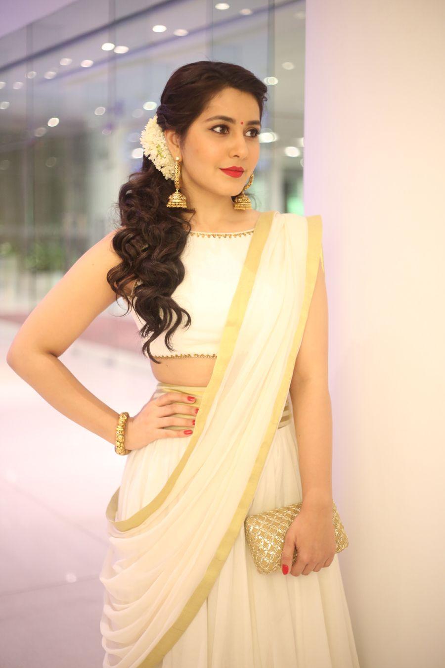 Raashi Khanna Latest Pictures