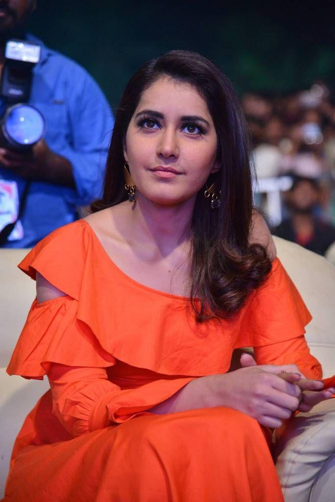 Raashi Khanna Stills At Tholi Prema Movie Pre Release Event