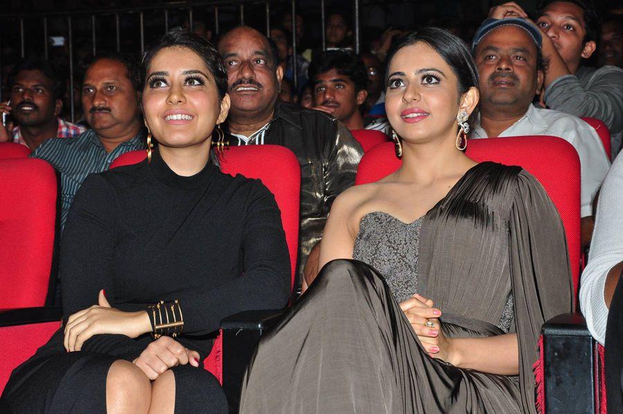 Raashi Khanna Stills at Chiru Birthday Celebrations Photos