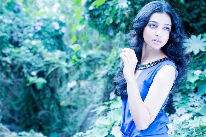 Radhika Apte Rare & Unseened Photos Gallery