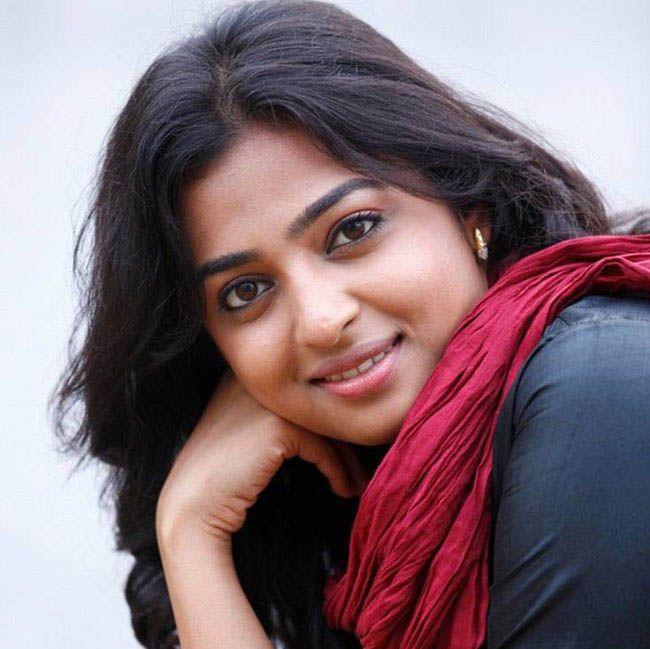 Radhika Apte Rare & Unseened Photos Gallery