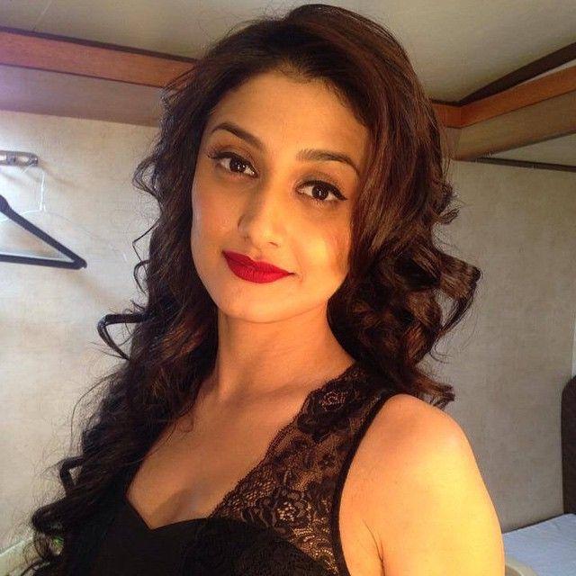 Ragini Khanna Latest Unseen Photos Stills