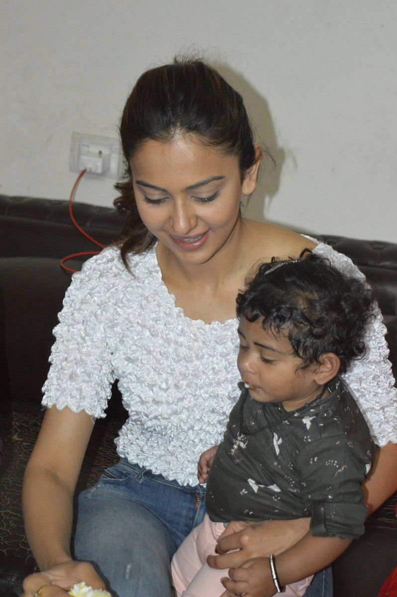 Rakul Preet Singh Birthday Celebrations Photos