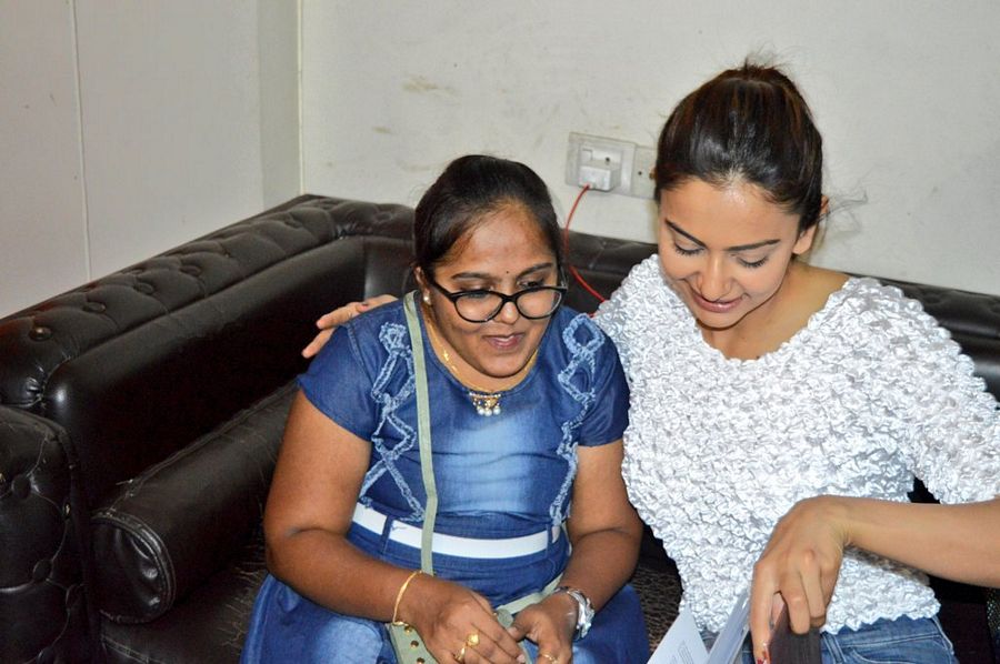 Rakul Preet Singh Birthday Celebrations Photos