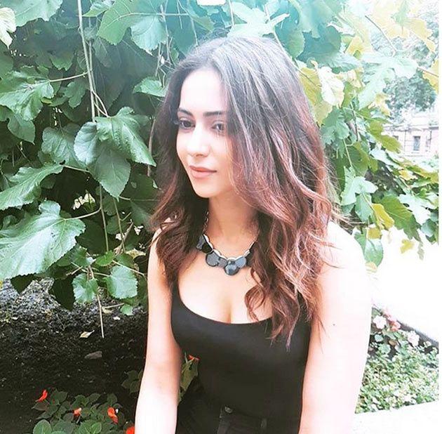 Rakul Preet Singh Latest Instagram Pics