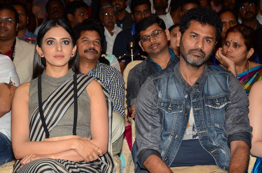 Rakul Preet Singh Navel Exposing Stills At Abhinetri Audio