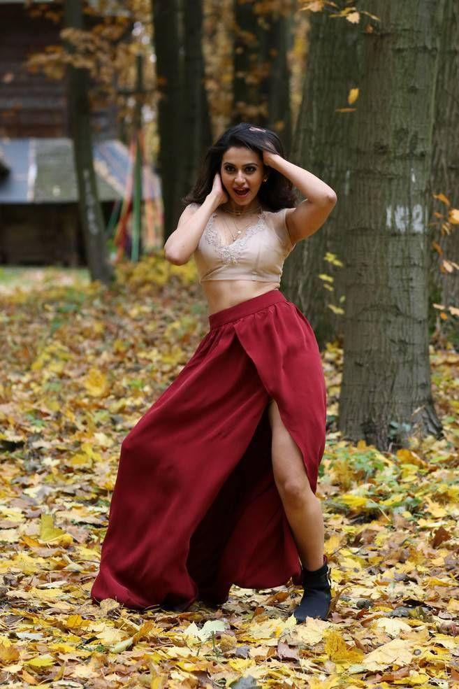 Rakul Preet Singh Stills from Winner Movie