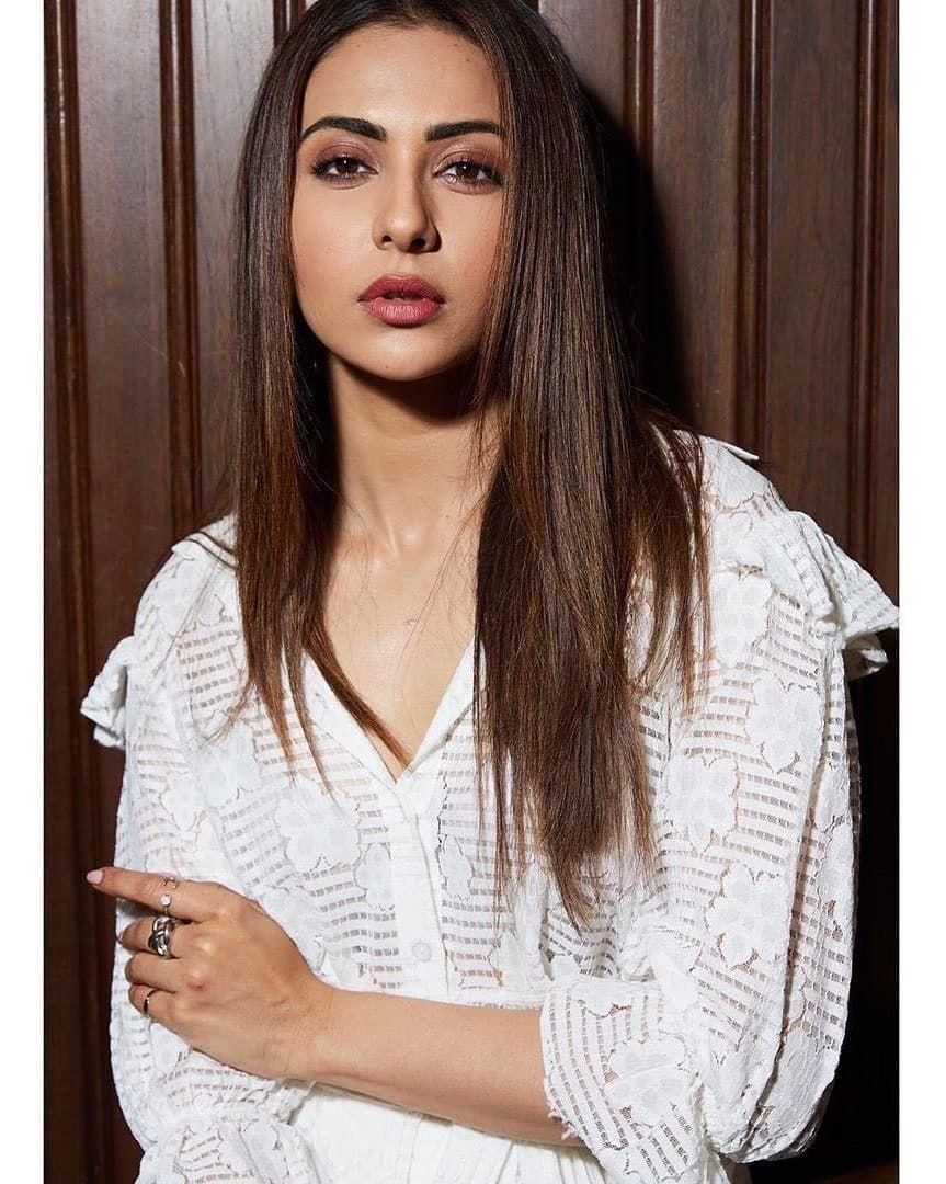 Rakul Preet in White during promotions of De De Pyaar De